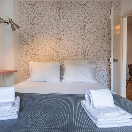 Alfama 2Bdr Duplex Apartment W/ Balcony By Lovelystay Лиссабон Экстерьер фото