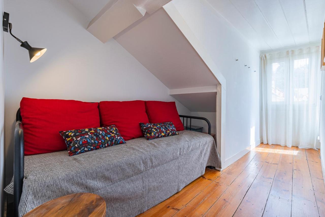 Alfama 2Bdr Duplex Apartment W/ Balcony By Lovelystay Лиссабон Экстерьер фото
